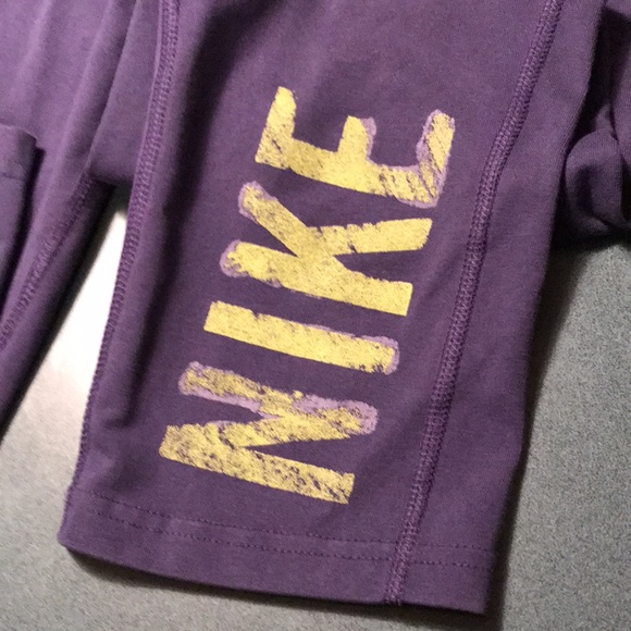 NIKE DRI FIT
